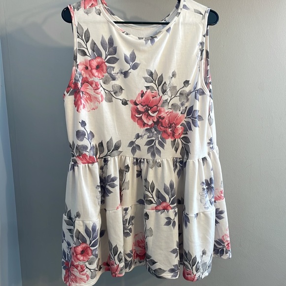 Womens Plus Blouse - Picture 2 of 3